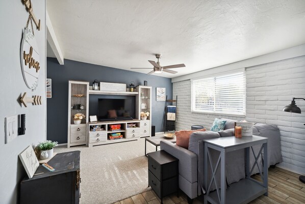 House, 4 Bedrooms | Living area | Smart TV - Family-friendly Desert Oasis 5 Bedroom Home by RedAwning (Tucson)