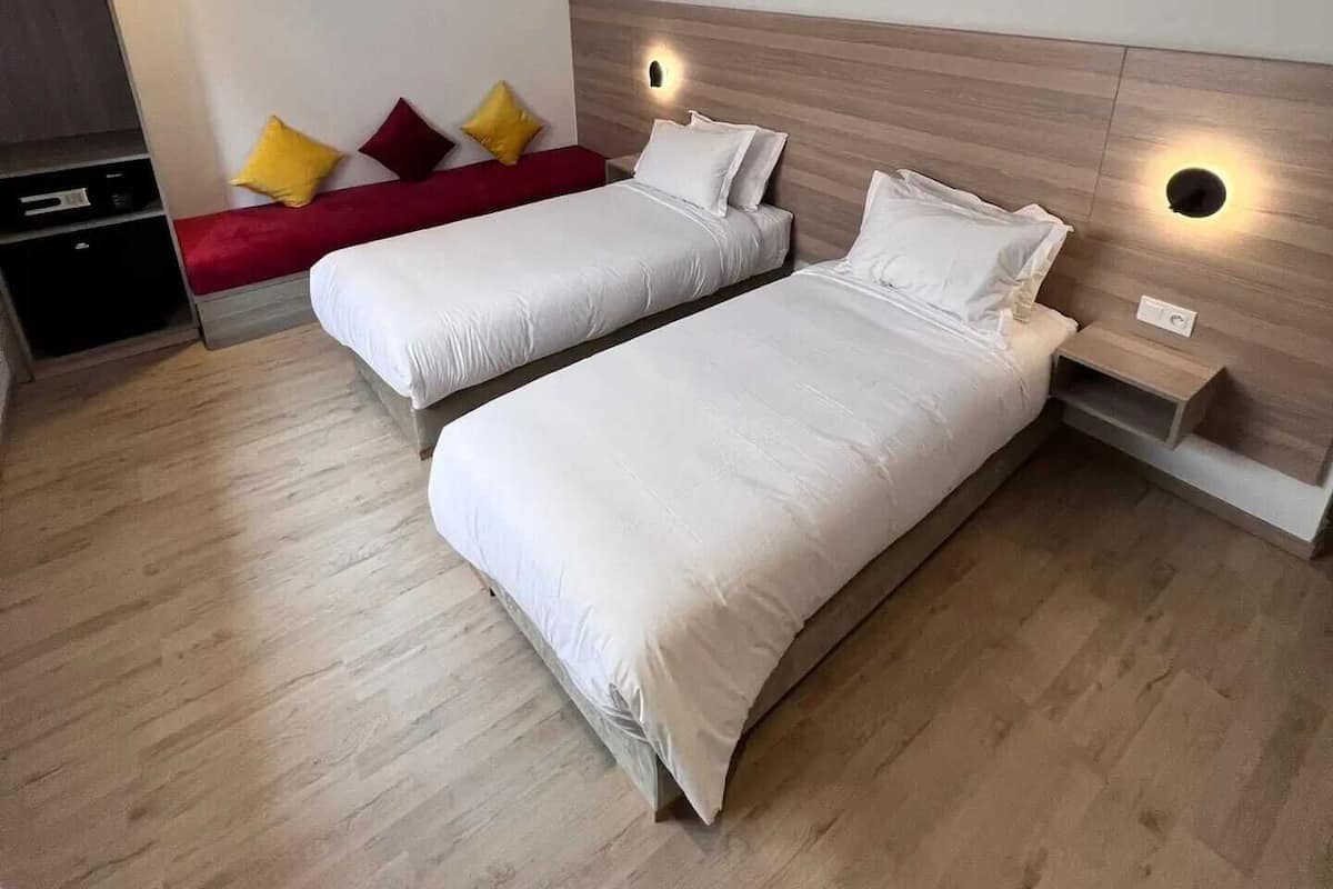 Economy-Einzelzimmer | Hochwertige Bettwaren, Daunenbettdecken, Pillowtop-Betten, Zimmersafe