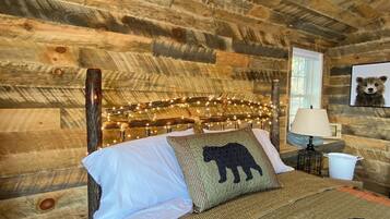 1 bedroom, in-room safe, WiFi, bed sheets