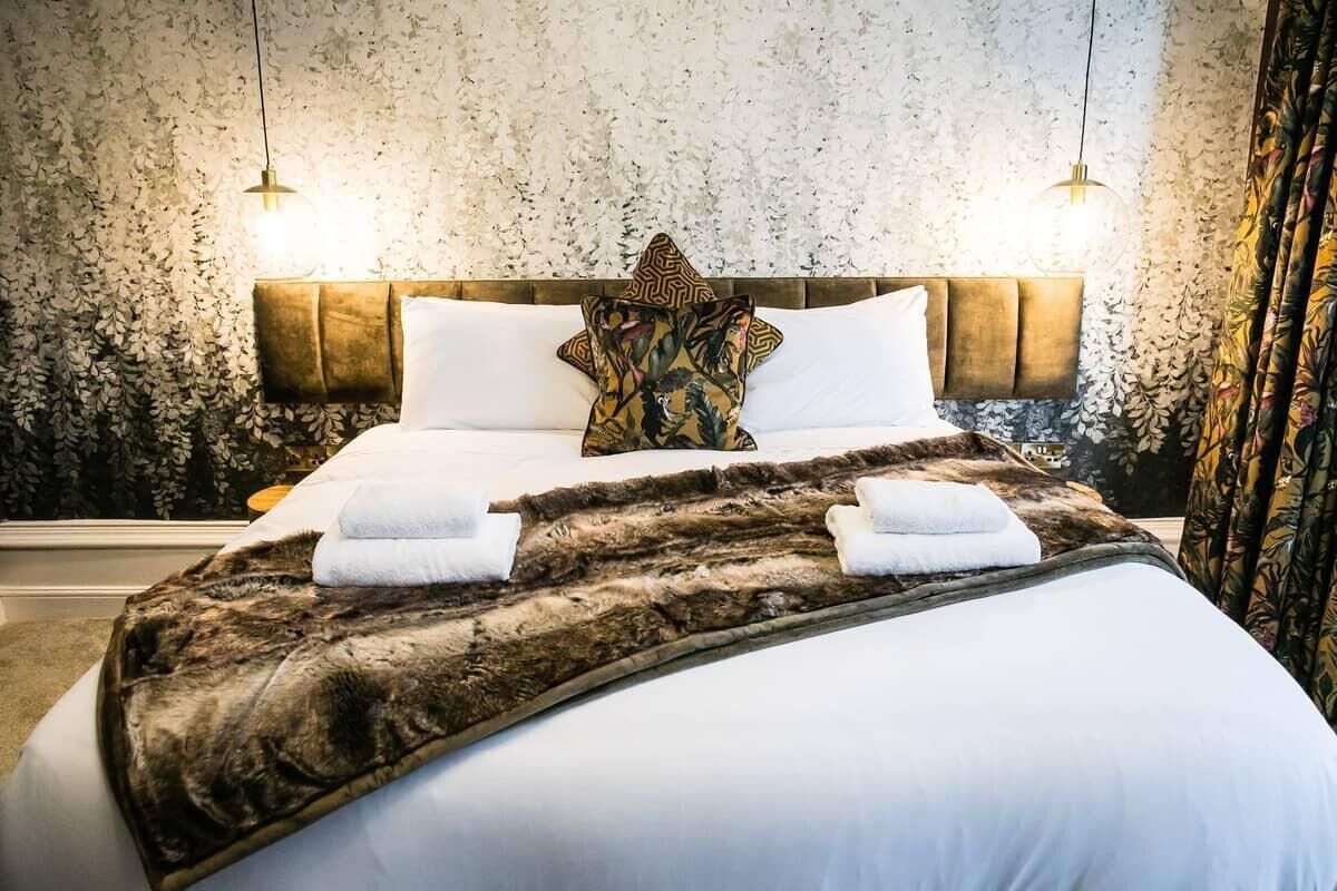 2 室のベッドルーム、アイロン / アイロン台、旅行用ベビーベッド、WiFi (無料)