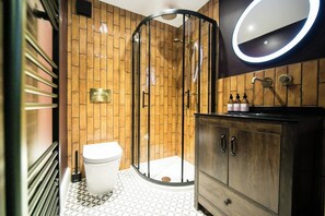 Hårføner og håndklær