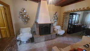 TV connectée, cheminée