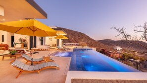Outdoor pool, open 7:00 AM to 10:00 PM, pool umbrellas, pool loungers - Villa Damiana Adults Only (El Pescadero)