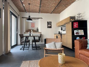 Smart-TV, Bücher, Drucker