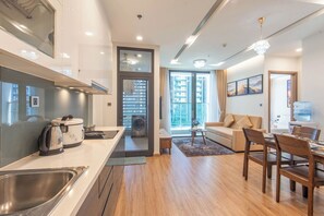 Literie de qualité supérieure, surmatelas, décoration personnalisée