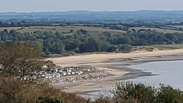 Plage à proximité, sable blanc