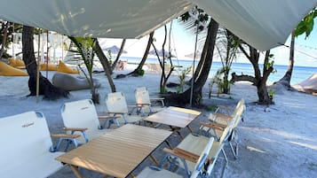 Breakfast, lunch, dinner served; Italian cuisine, beach views