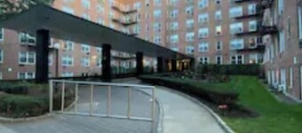 By Main st FlushingLibrary, near Citified & US Open events