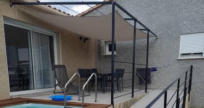 villa plain pied 5 à 6 Couchages terrasse jardinet clÎturé stationt clim° révers