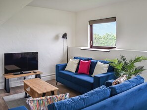 Living area - 2 bedroom accommodation in Widemouth Bay, near Bude (Widemouth Bay, near Bude)