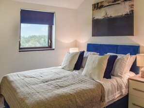 2 bedrooms, free WiFi, bed sheets - 2 bedroom accommodation in Widemouth Bay, near Bude (Widemouth Bay, near Bude)