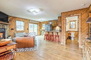 Fernseher, Kamin, Videospiele