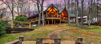 The Industrial | New woodland cabin in Blairsville with great deck & fireplace