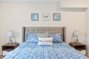 5 habitaciones, tabla de planchar con plancha, wifi y ropa de cama