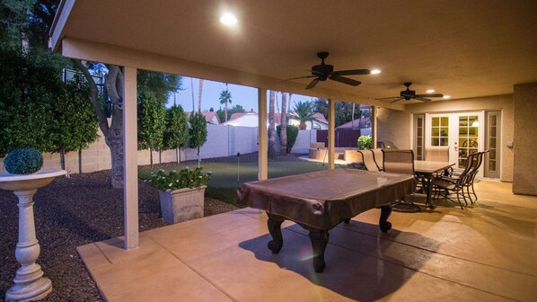 Outdoor dining