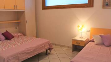 2 bedrooms
