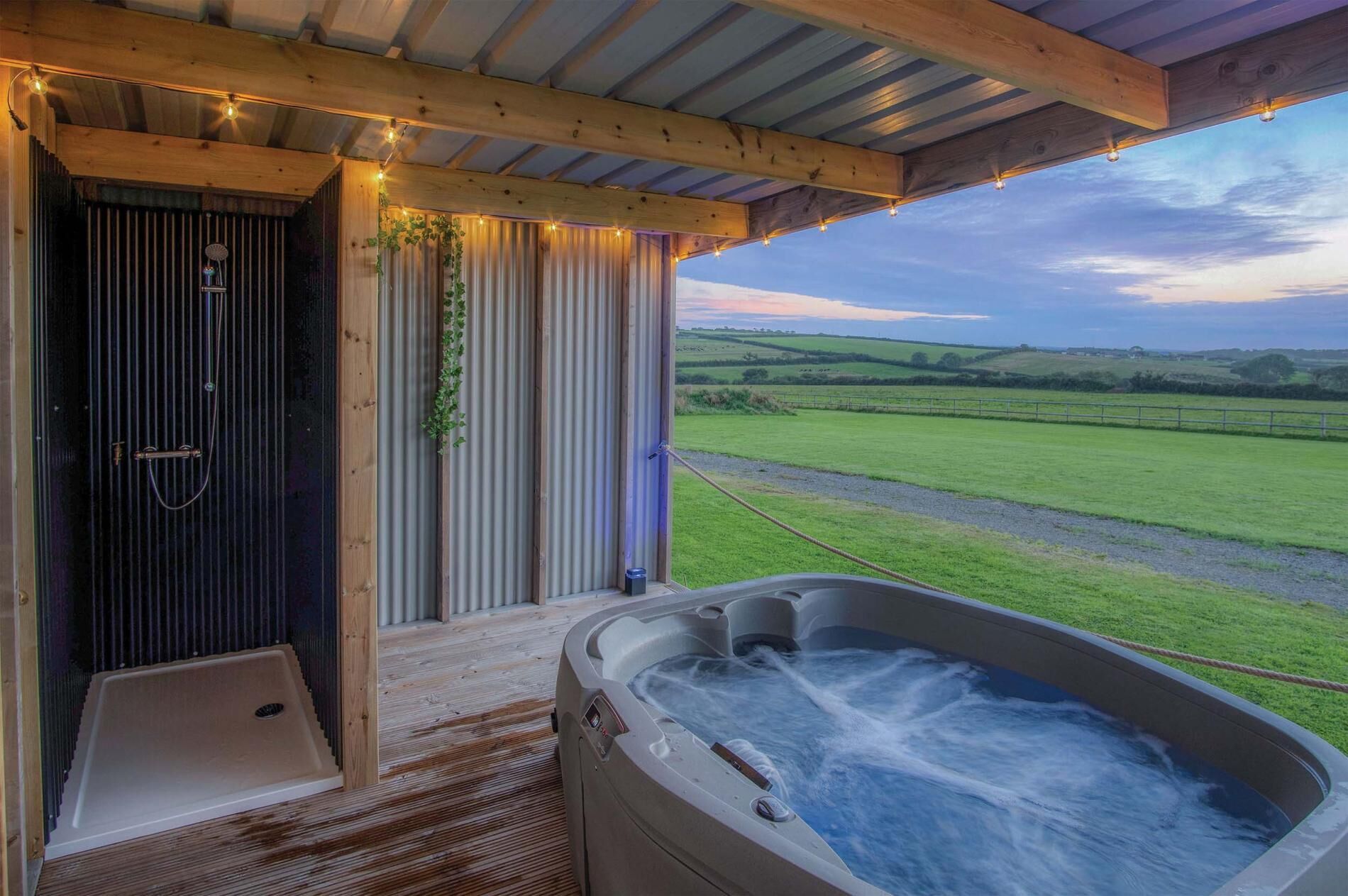 Bain à remous extérieur