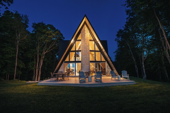 Exterior - Lakefront 3BR Luxury Home at High Bluffs (Leland)