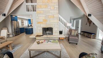 House | Living area | DVD player
