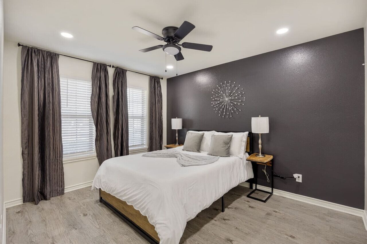 3 bedrooms, desk, iron/ironing board, WiFi