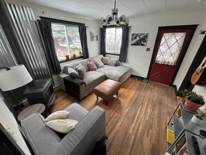 Fernseher, Kamin, Arbeitsbereiche