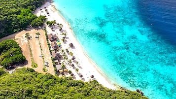 Perto da praia, toalhas de praia