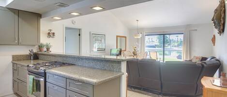 Een magnetron, een vaatwasser, een blender, een koffiemolen