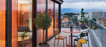 Stay KooooK Geneva City – Online Check In