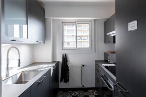 Fridge, microwave, oven, dishwasher