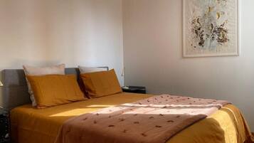 2 soverom, strykejern/-brett, wi-fi og sengetøy