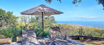 Villa Cadentia*** – 3 bedrooms with swimming pool and sea view – Saint-Gilles les Hauts