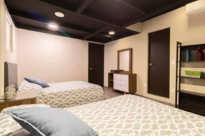 3 عدّة غرف نوم ومكواة/لوح كي وسرير سفر وواي فاي