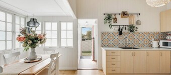 Cherry Tree Cottage! CBD Magic!