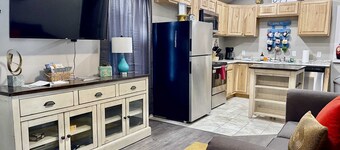Rejuvenation Station - 2BR 1BA - Close to Tech