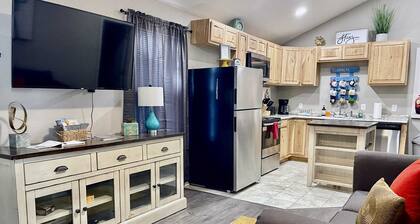 Rejuvenation Station - 2BR 1BA - Close to Tech
