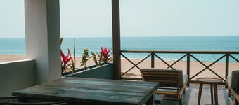ROOM 5- OCEAN FRONT Large private balcony and open concept design
