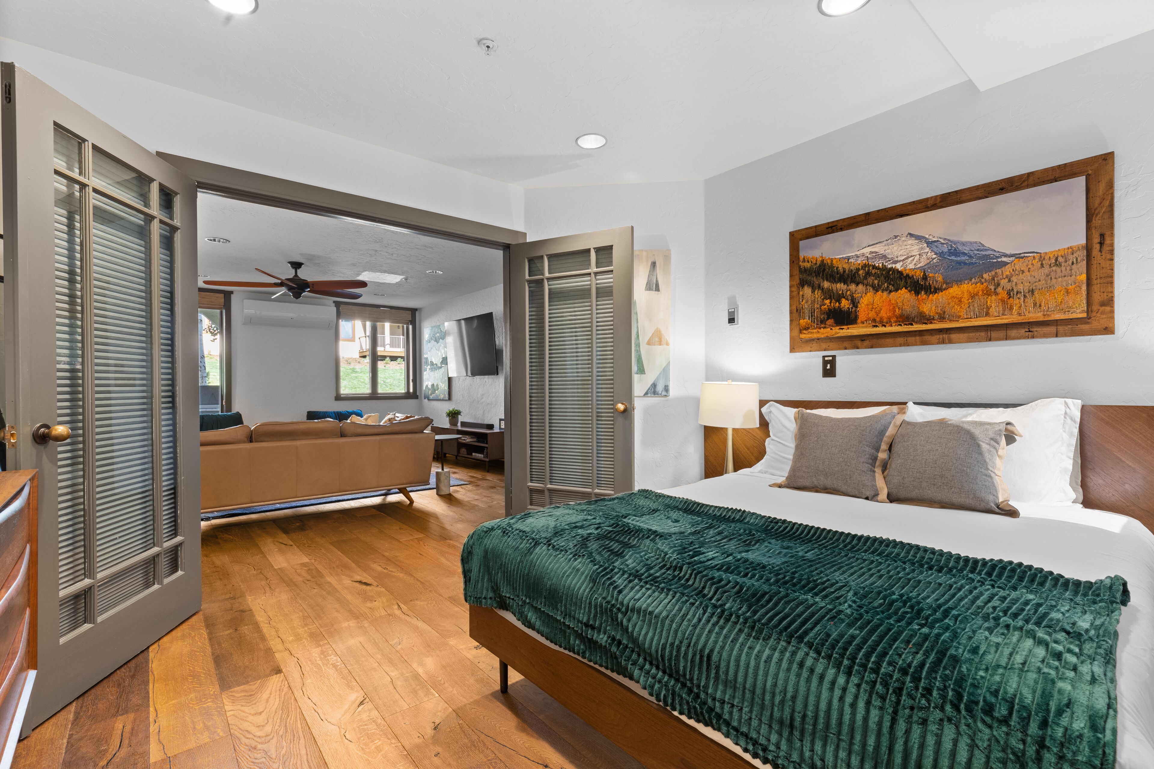 4 Schlafzimmer, Bügeleisen/Bügelbrett, Reisekinderbett, kostenloses WLAN