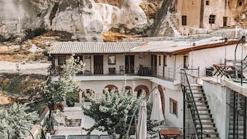 Façade de lâhĂ©bergement