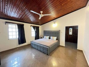 3 chambres, fer et planche à repasser, Wi-Fi