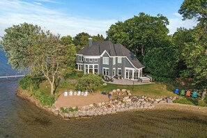 Exterior - The Luxury Lake Minnetonka Home, Hot Tub, Captain Services, 4 Bedrooms, on lake (Shorewood)