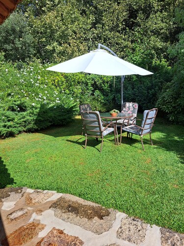 Casa de Campo Inserida Numa Quinta a 5 Minutos do Centro da Vila