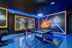 Spielezimmer
