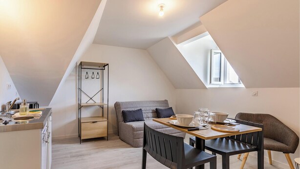 Dining - L'écrivain - Wifi - Saint-Serge (Angers)
