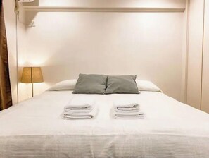 2 bedrooms, WiFi, bed sheets