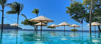 One Floor Living - Gated Community - Pool & BBQ