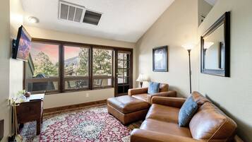 Condo | Khu phòng khách