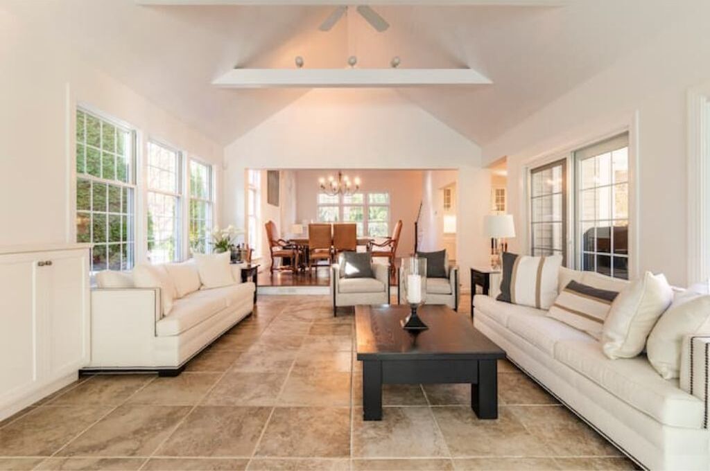 Smart-TV, peis, videospill og fotballspill