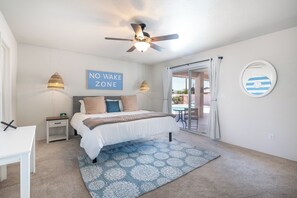 3 slaapkamers, een bureau, een strijkplank/strijkijzer, gratis wifi