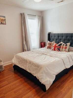 3 bedrooms, free WiFi, bed sheets