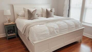 3 bedrooms, free WiFi, bed sheets